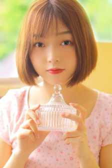 姬小满裸妆图片